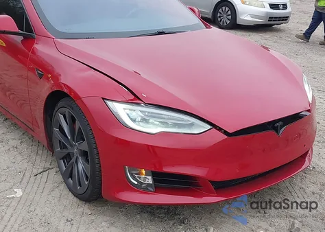 2019 Tesla Model S 100D/Long Range/P100D/Performance из США, поврежденный, VIN 5YJSA1E47KF309928